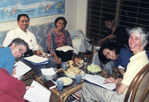 The YIC worship leaders meeting at our house March 2001. jpg - 37176 Bytes